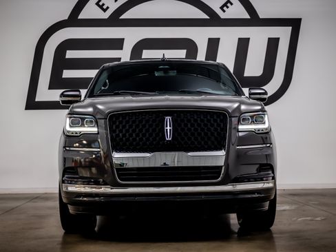 Used 2022 Lincoln Navigator L Black Label AWD/4WD image 4