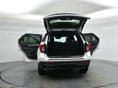 New 2026 Ford Explorer ST w/ Sun And Sound Package image 35