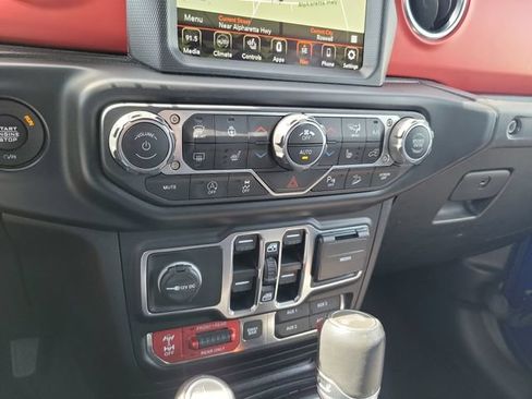 Used 2020 Jeep Wrangler Unlimited Rubicon AWD/4WD image 24
