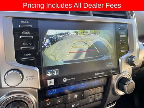 Used 2024 Toyota 4Runner Limited AWD/4WD image 32