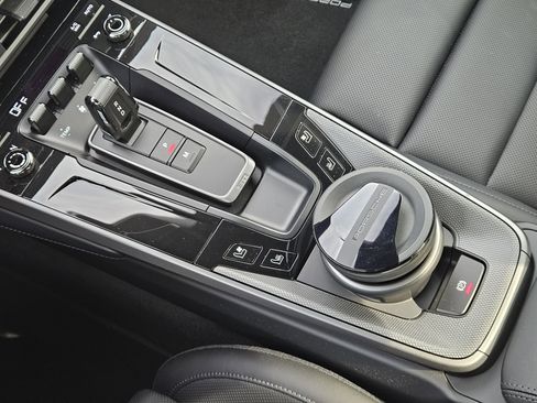 Certified 2026 Porsche 911 Carrera image 20