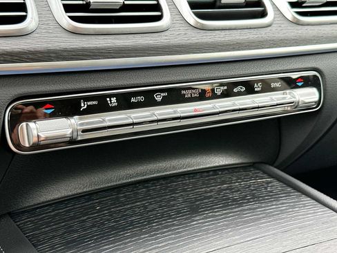 Used 2026 Mercedes-Benz GLS 450 4MATIC image 16