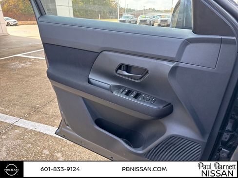 New 2026 Nissan Kicks S image 23