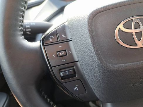 Used 2024 Toyota Prius Limited w/ Limited Premium Package FWD image 23