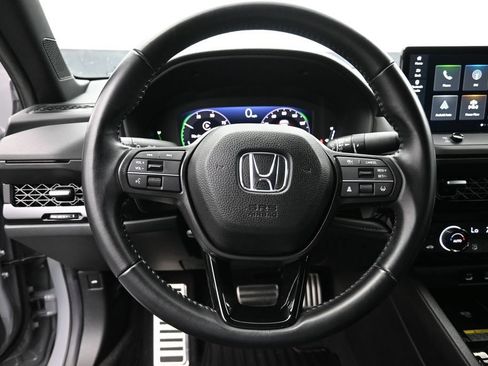 Used 2025 Honda Accord Sport image 2