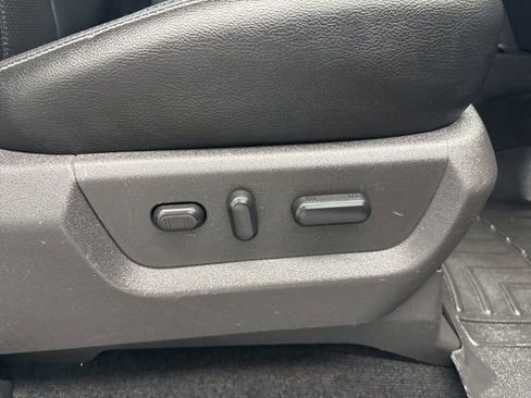 Used 2016 Ford F350 Lariat w/ Lariat Ultimate Package image 13