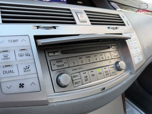 Used 2008 Toyota Avalon Limited image 19