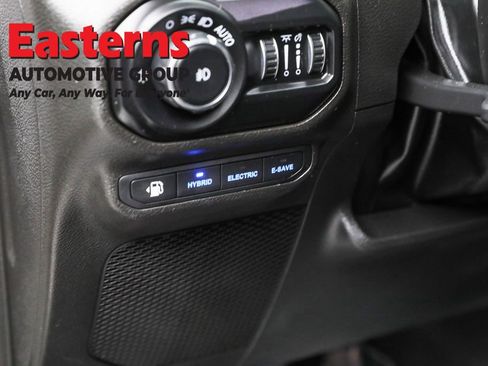 Used 2021 Jeep Wrangler Unlimited Sahara image 23