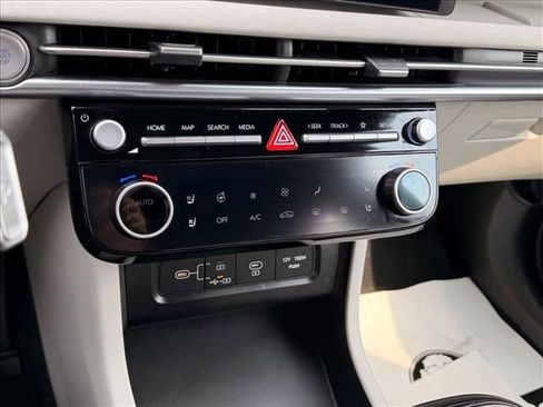 Certified 2025 Hyundai Tucson Limited image 20