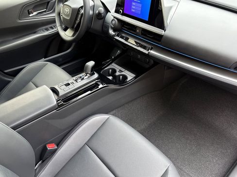 New 2026 Toyota Prius Plug-In Hybrid FWD image 16