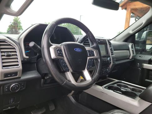 Used 2017 Ford F250 Lariat w/ Chrome Package AWD/4WD image 9