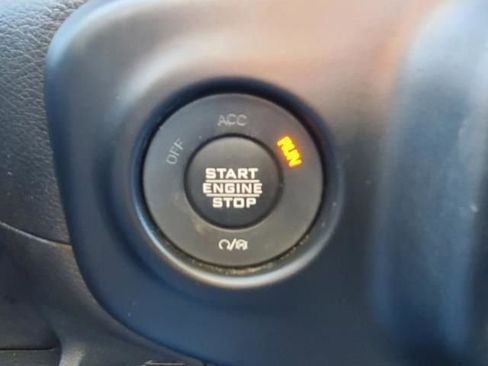 Used 2022 Jeep Gladiator Mojave w/ Cold Weather Group image 23