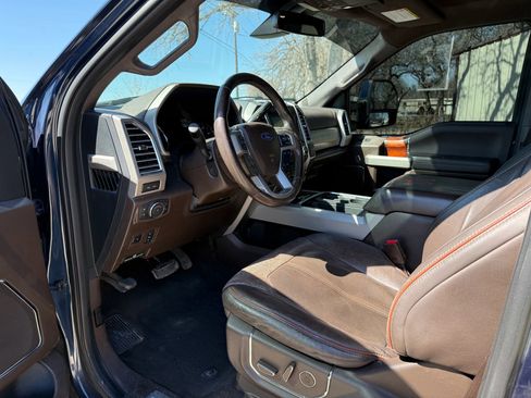 Used 2017 Ford F250 King Ranch w/ King Ranch Ultimate Package image 9