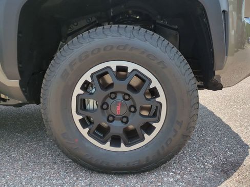 New 2026 Toyota Tacoma TRD Off-Road AWD/4WD image 11