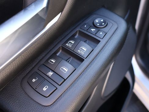 Used 2020 RAM 1500 Big Horn image 9