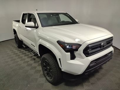 New 2025 Toyota Tacoma SR5