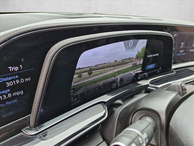 Used 2024 Cadillac Escalade ESV Sport w/ LPO, ONYX Package AWD/4WD image 11