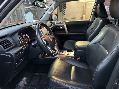 Used 2023 Toyota 4Runner Limited image 18