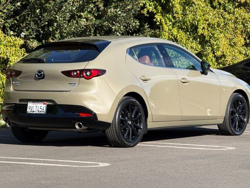 Certified 2025 MAZDA MAZDA3 Carbon image 4