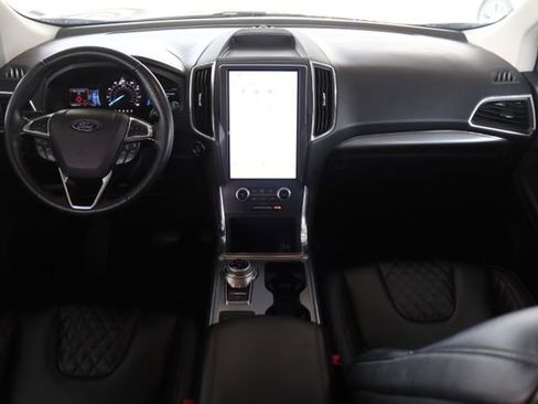 Used 2023 Ford Edge Titanium image 27