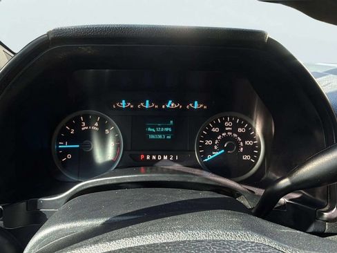 Used 2017 Ford F150 XLT AWD/4WD image 11