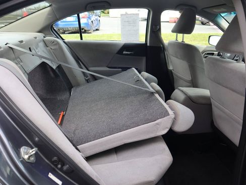 Used 2013 Honda Accord LX image 39