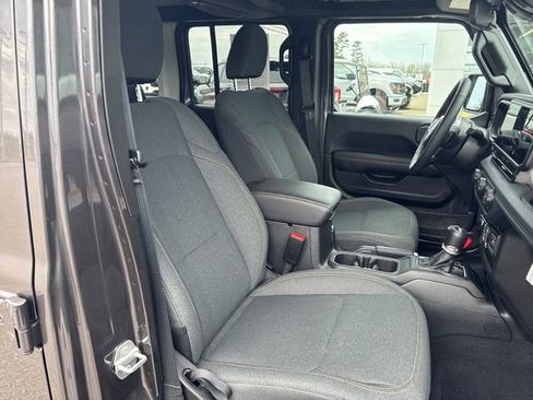 Used 2025 Jeep Wrangler Unlimited Sahara w/ Safety Group image 42