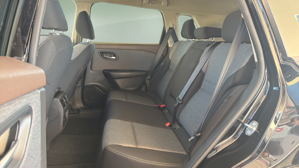 Certified 2023 Nissan Rogue SV AWD/4WD image 16