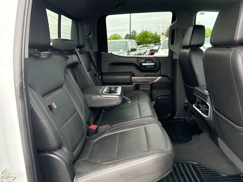 Used 2021 Chevrolet Silverado 1500 LTZ w/ LTZ Convenience Package II AWD/4WD image 17