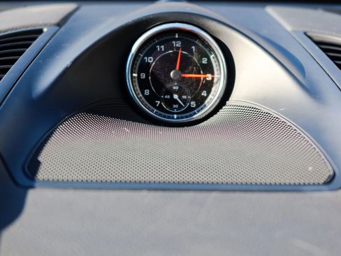 Used 2015 Porsche Cayenne S image 17