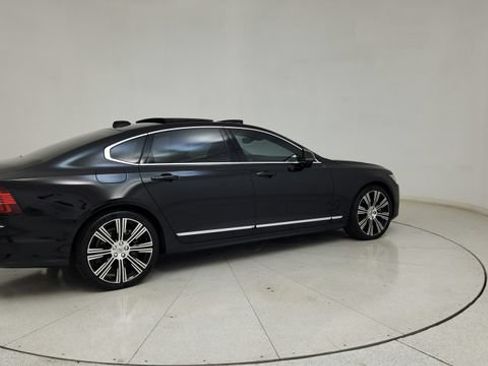 Used 2023 Volvo S90 B6 Plus AWD/4WD image 11