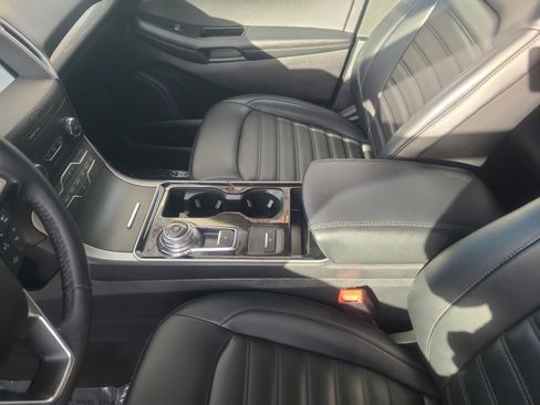 Certified 2020 Ford Edge SEL w/ Convenience Package image 15