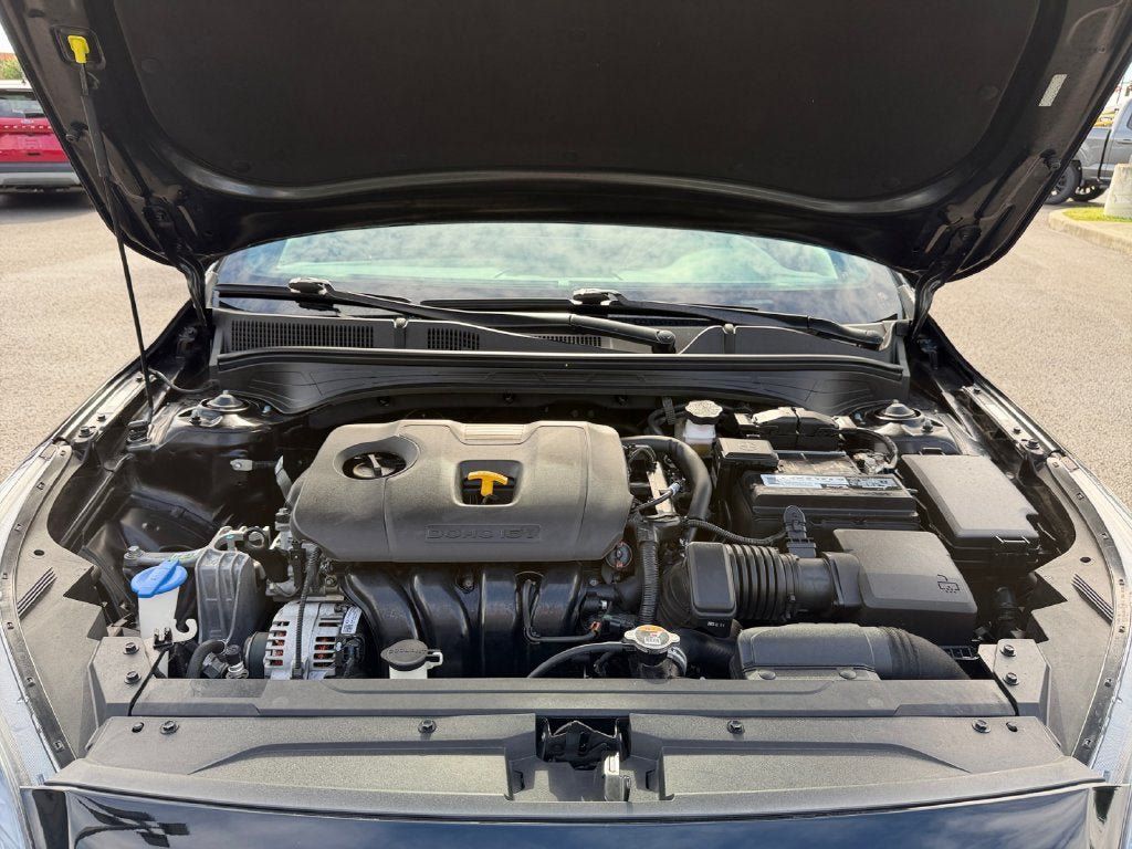 Used 2023 Kia Forte GT-Line w/ GT-Line Technology Package FWD image 29