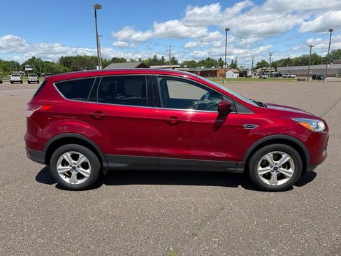 Used 2015 Ford Escape SE AWD/4WD image 2