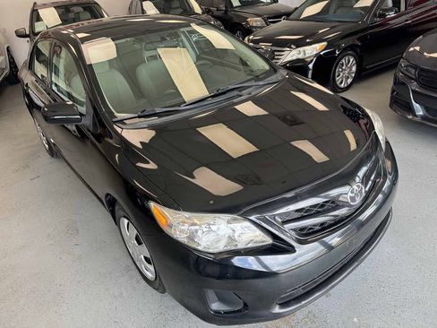 Used 2011 Toyota Corolla LE image 6