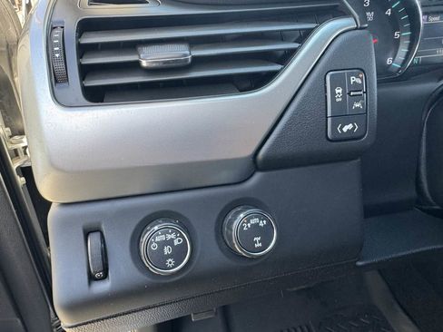 Used 2018 Chevrolet Tahoe Premier image 33