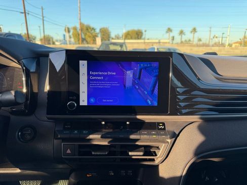 Used 2025 Toyota Camry LE image 18