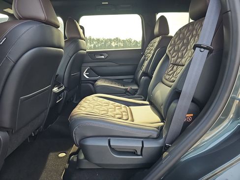 New 2026 Nissan Armada Platinum image 20