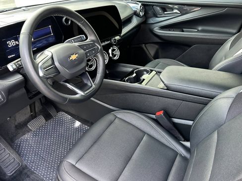 Used 2026 Chevrolet Blazer EV LT FWD image 10