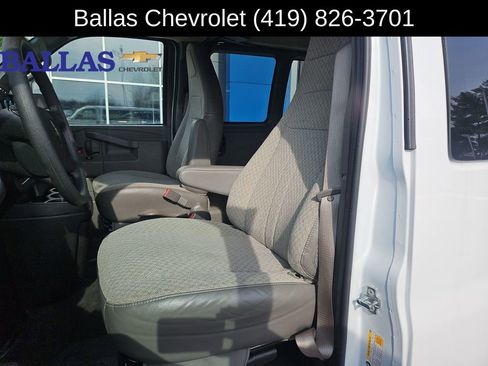 Used 2024 Chevrolet Express 3500 LT w/ LT Preferred Equipment Group image 20