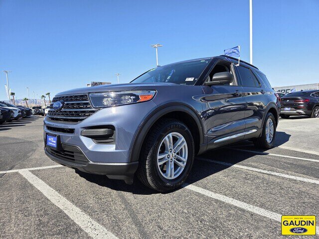 Certified 2021 Ford Explorer XLT RWD image 3