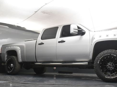 Used 2013 Chevrolet Silverado 2500 W/T AWD/4WD image 41