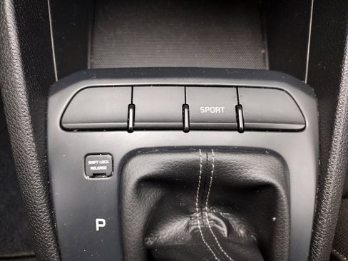 Used 2023 Kia Rio S image 28