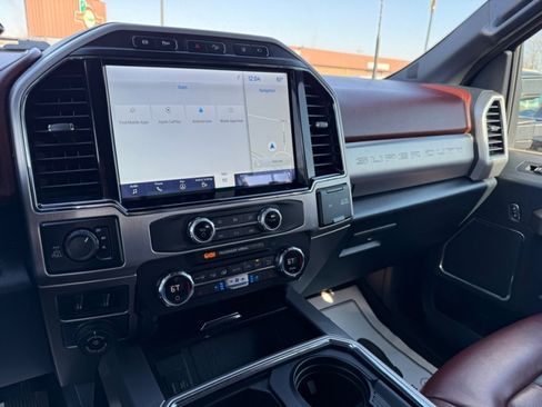 Used 2022 Ford F250 Platinum image 33