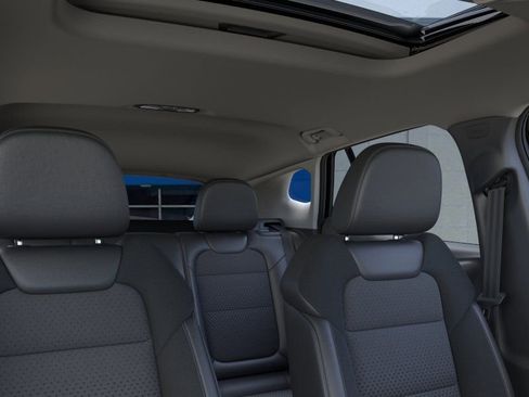 New 2026 Chevrolet Trax LT w/ Sunroof Package FWD image 24