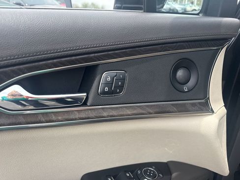Used 2019 Lincoln Nautilus Reserve AWD/4WD image 30