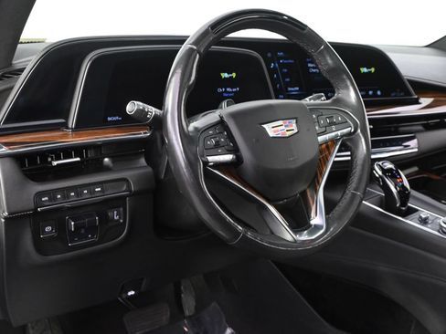 Used 2022 Cadillac Escalade ESV Premium Luxury w/ Performance Package AWD/4WD image 12