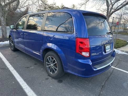 Used 2019 Dodge Grand Caravan GT image 6