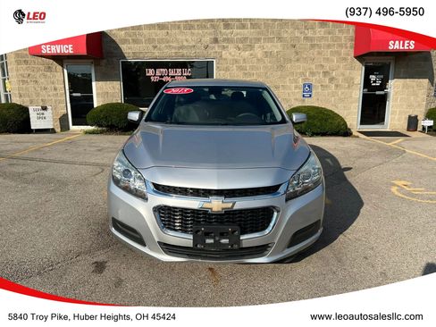 Used 2015 Chevrolet Malibu LT FWD image 1
