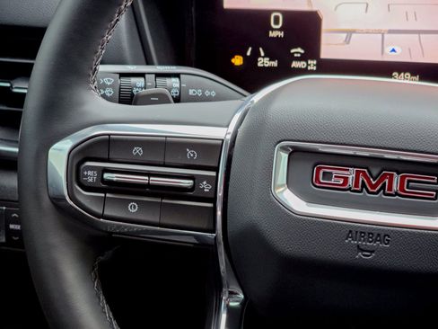 Used 2026 GMC Terrain Elevation image 34